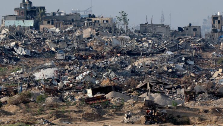 Suudi Arabistan Savunma Bakanı’ndan, İsrail’in Gazze’ye yönelik saldırılarının durdurulması çağrısı