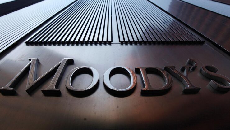 Moody’s, New York Community Bank’ın kredi notunu düşürdü