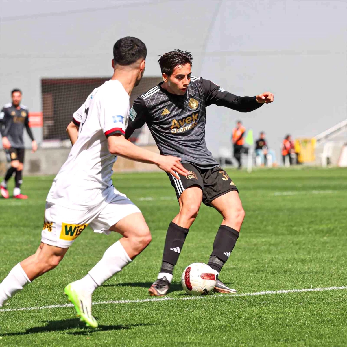 Altay’ın genç oyuncusu Enes Öğrüce, profesyonel kariyerindeki ilk golünü attı