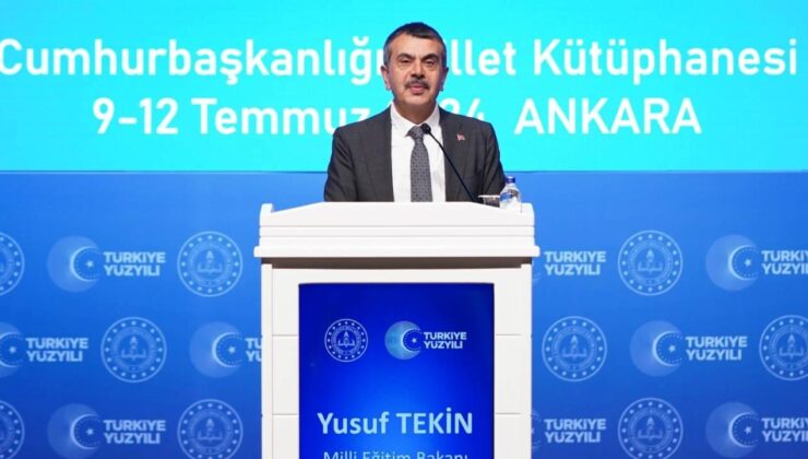 Bakan Tekin, YLSY bursiyerleri ile bir araya geldi